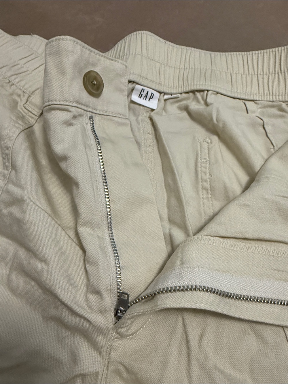 GAP 4" High Rise Easy Utility Short - Picture 5 of 8